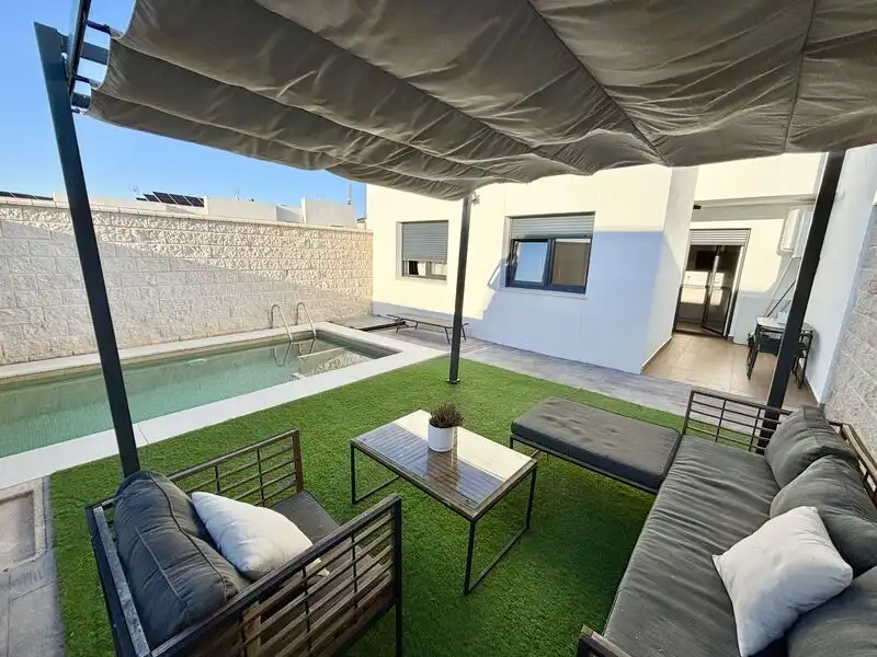 Terraza de Casa adosada en venta en Olías del Rey con Aire acondicionado, Calefacción y Piscina