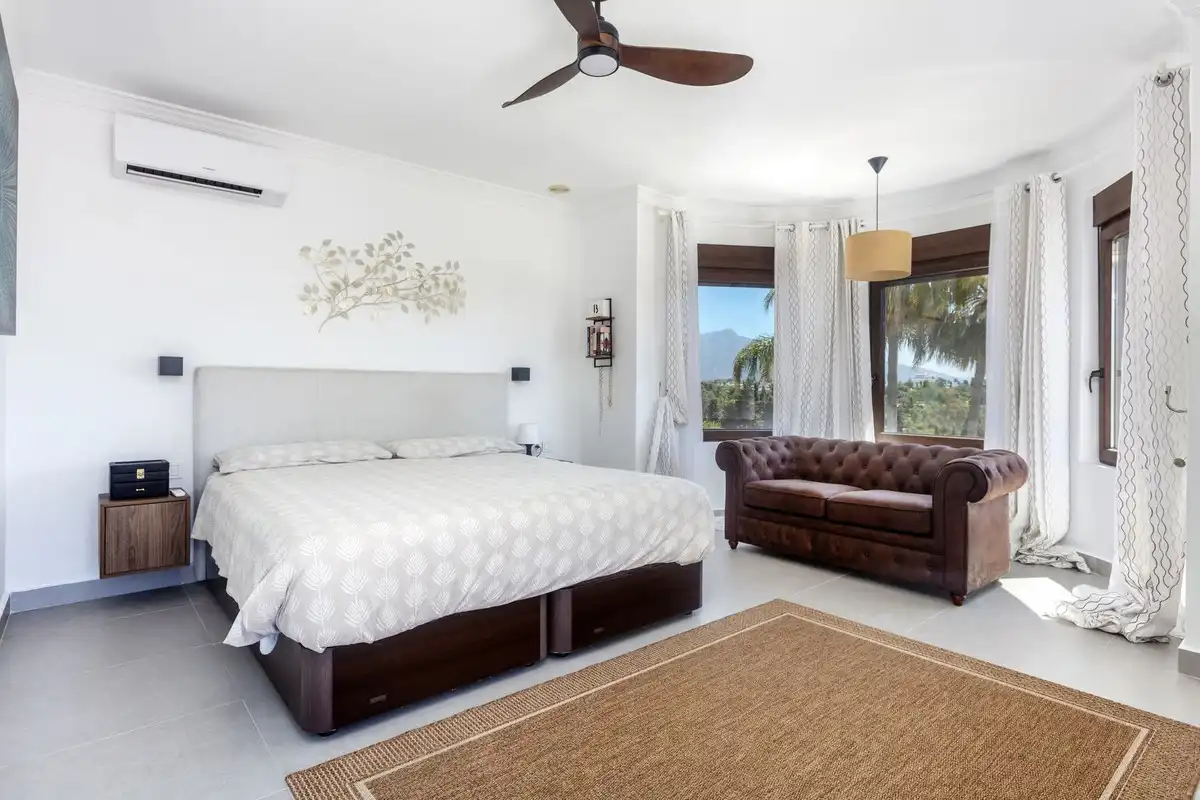 Chalet con piscina en venta en atalaya, imagen 20