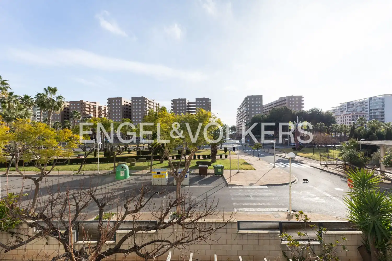 Außenansicht von Wohnung zum Verkauf in Oropesa del Mar / Orpesa mit Klimaanlage, Heizung und Privatgarten