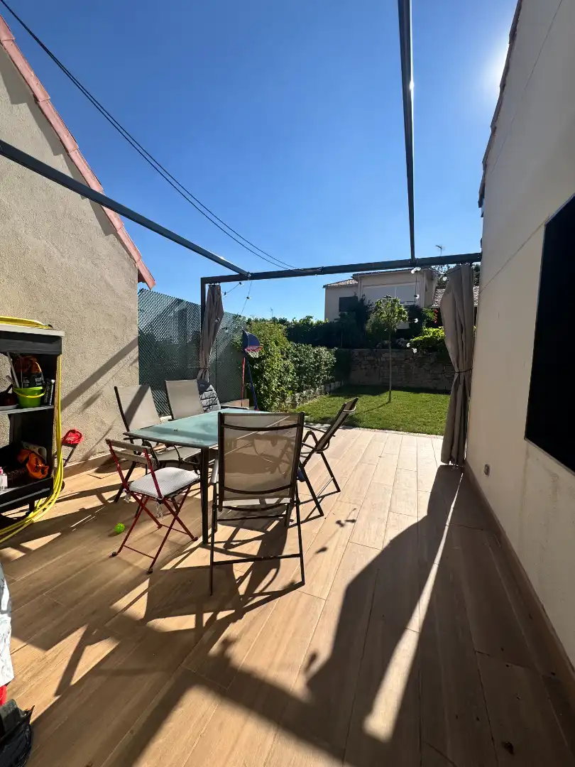 Terrassa de Casa adosada en venda en Zarzalejo amb Aire condicionat, Calefacció i Jardí privat