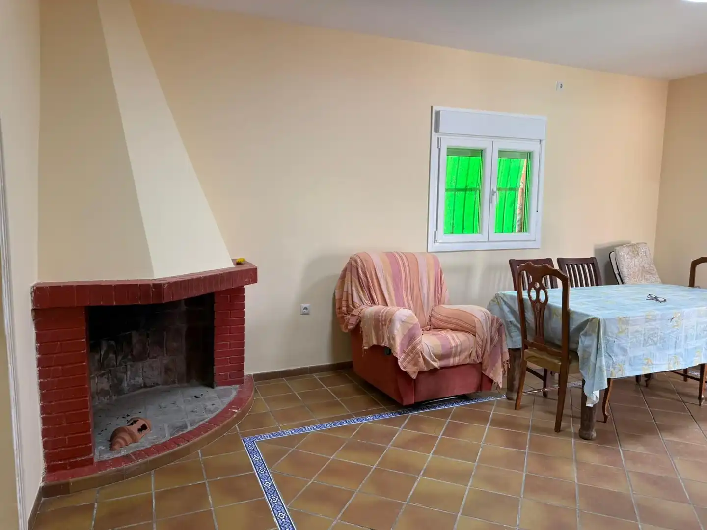 Sala de estar de Casa o chalet en venta en Carmona con Jardín privado, Terraza y Piscina