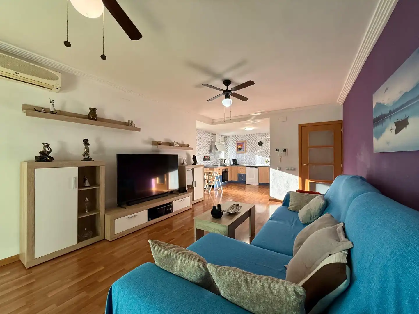 Sala d'estar de Casa o xalet en venda en Tarragona amb Parquet