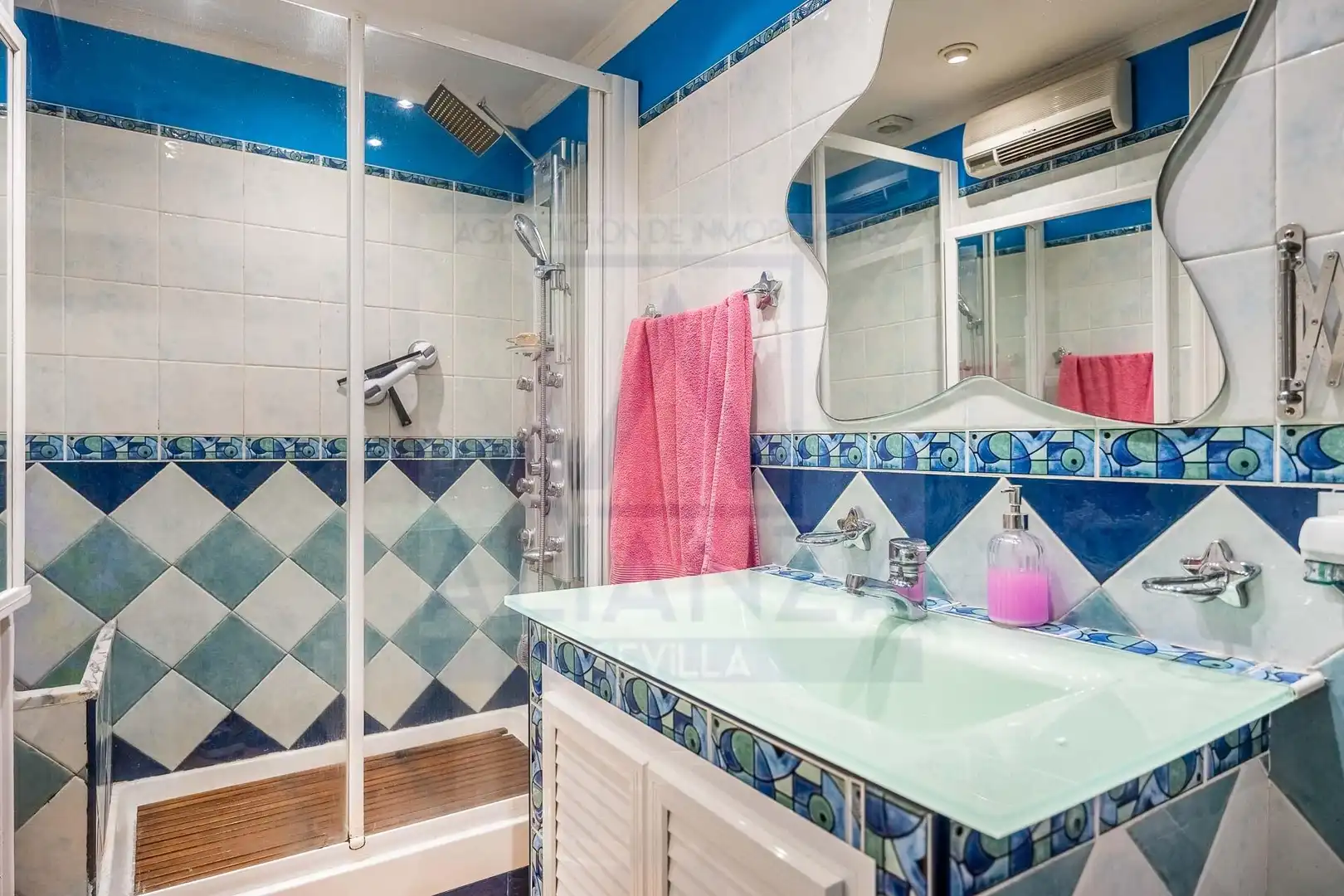Baño de Piso en venta en Camas con Aire acondicionado y Terraza