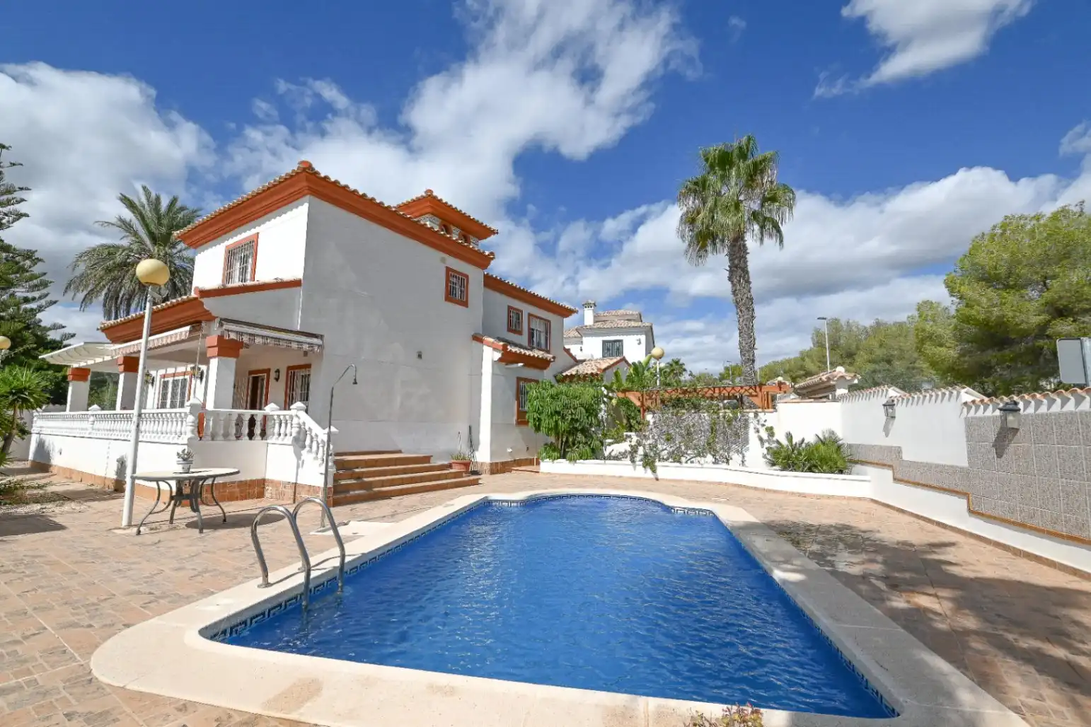 Casa amb piscina en venda a Orihuela Costa
