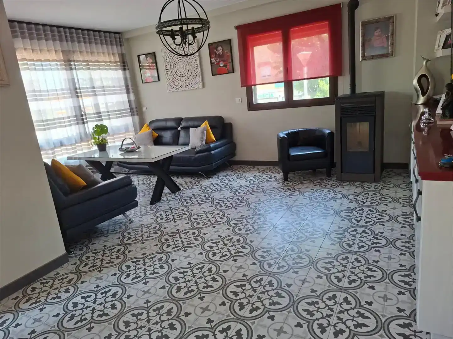 Sala d'estar de Casa o xalet en venda en Vegas del Genil amb Aire condicionat
