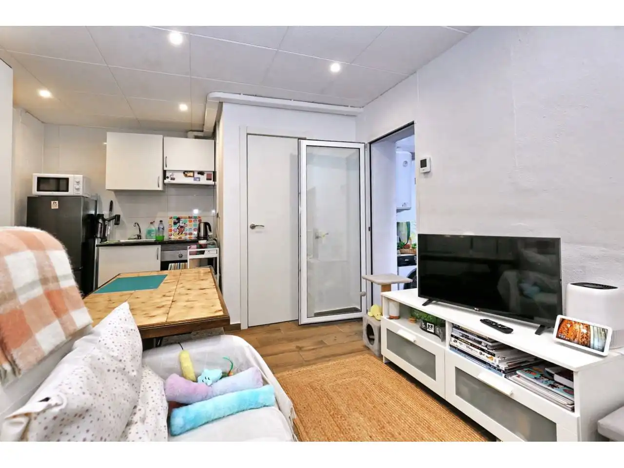 Flat for sale in  Barcelona Capital  with Furnished