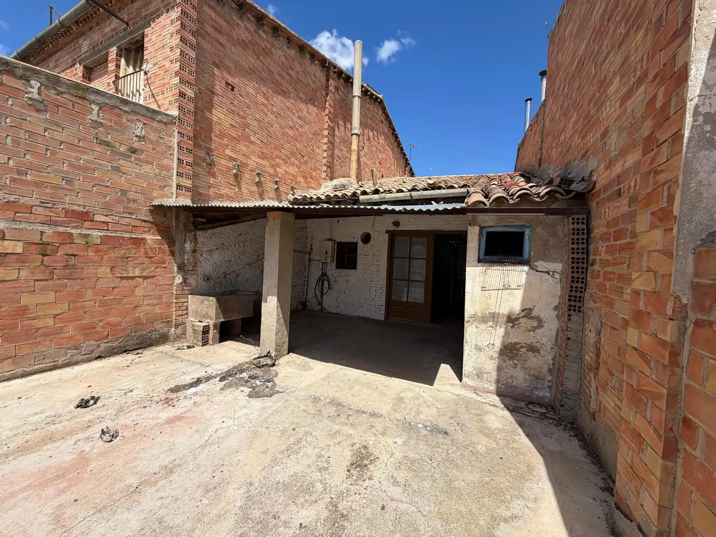 Vista exterior de Casa o chalet en venta en Montoliu de Lleida con Calefacción, Jardín privado y Trastero