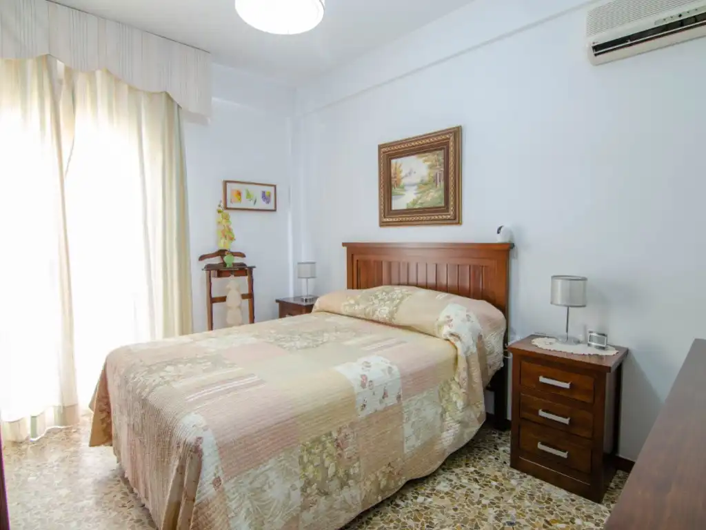 Dormitori de Casa o xalet en venda en La Rinconada