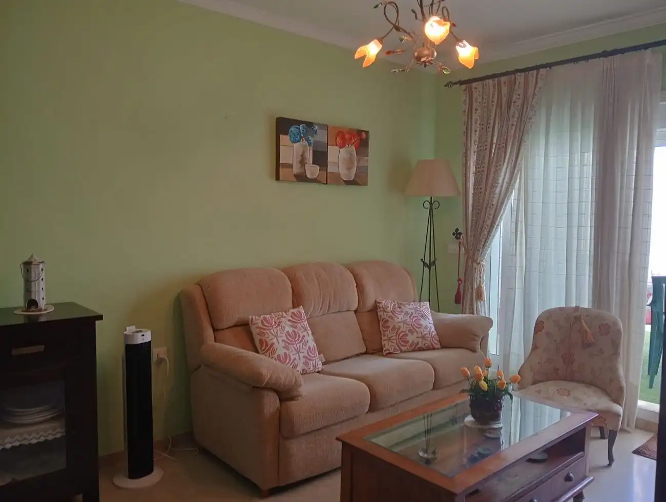 Wohnzimmer von Wohnung zum Verkauf in Conil de la Frontera mit Klimaanlage, Heizung und Terrasse