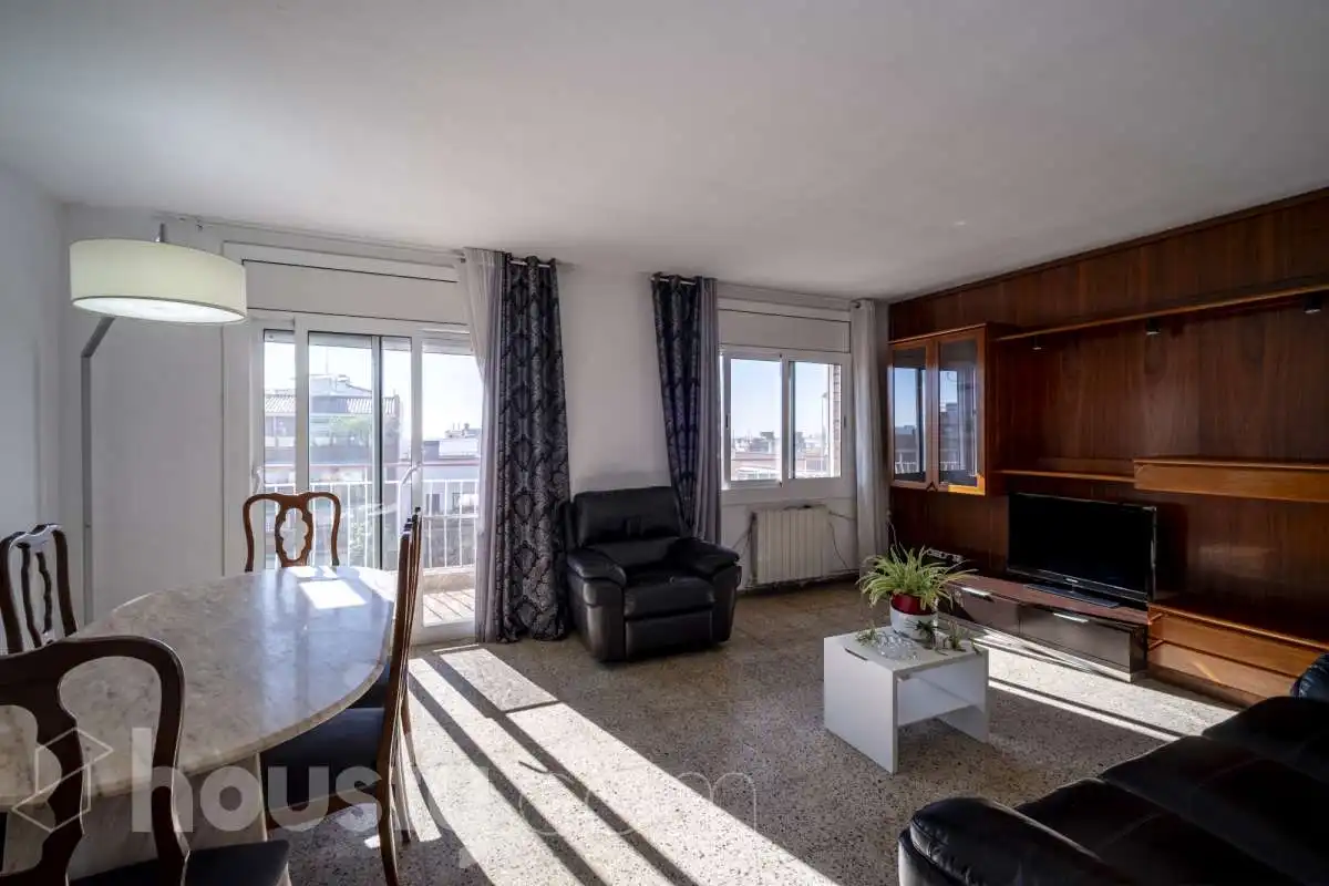 Wohnzimmer von Dachboden zum Verkauf in Barcelona mit Klimaanlage, Heizung und Terrasse