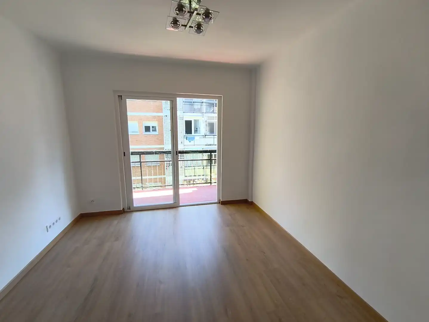 Flat to rent in Calle de Escalona