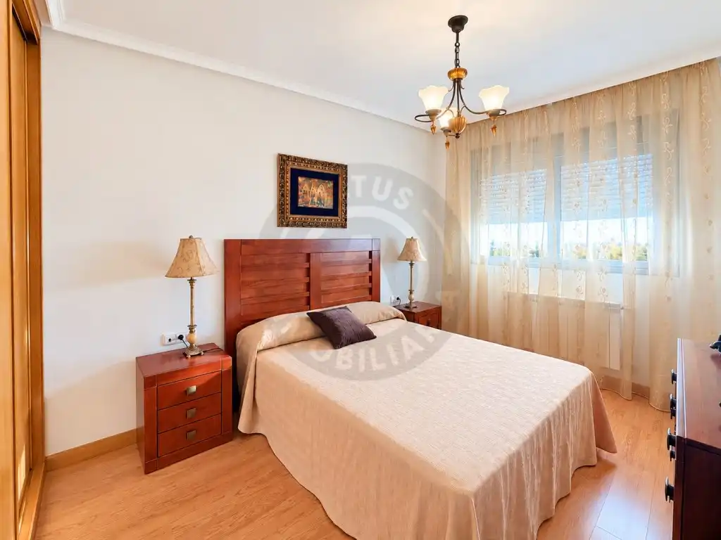 Habitación de Piso en venta en Cáceres con Aire acondicionado, Horno y Microondas