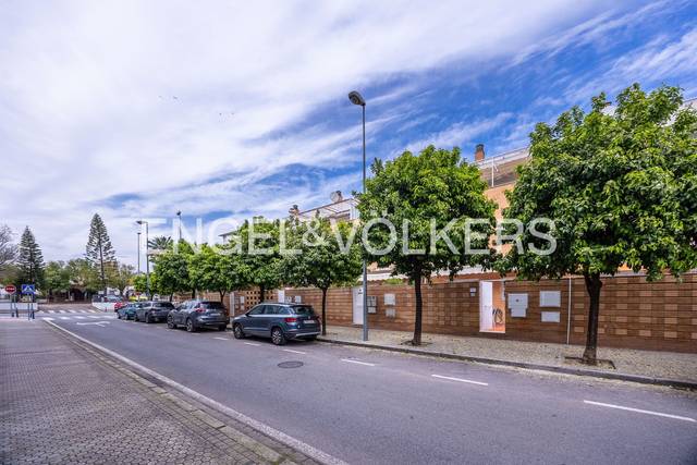 Casa-chalet en Venta en El Cano - Los Bermejales