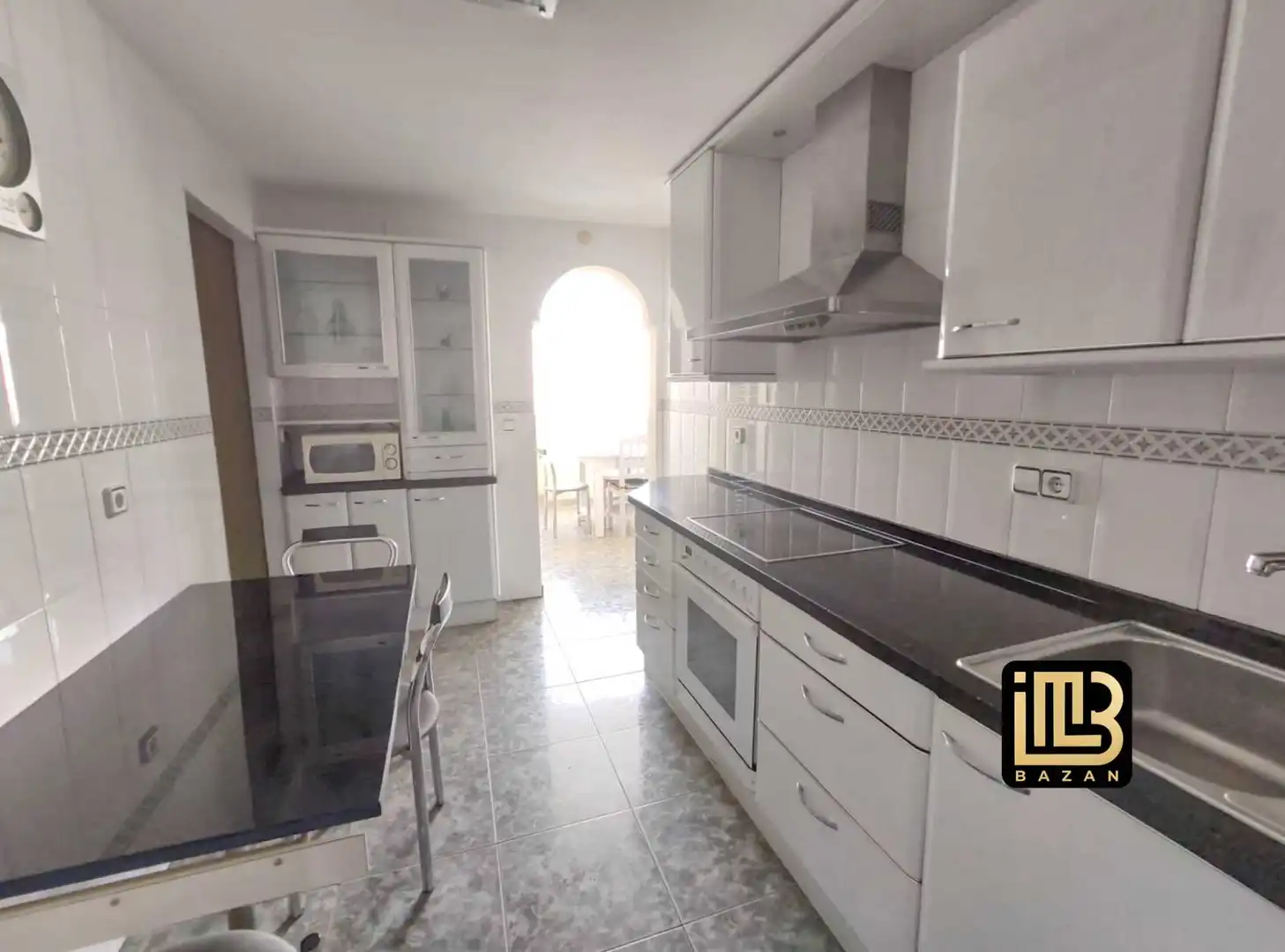 Kitchen of Flat for share in Málaga  with Air Conditioner, Furnished and Oven