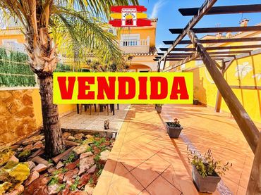 Reihenhaus mit Balkon zum Verkauf in Calle VIRGEN DE LA ASUNCION