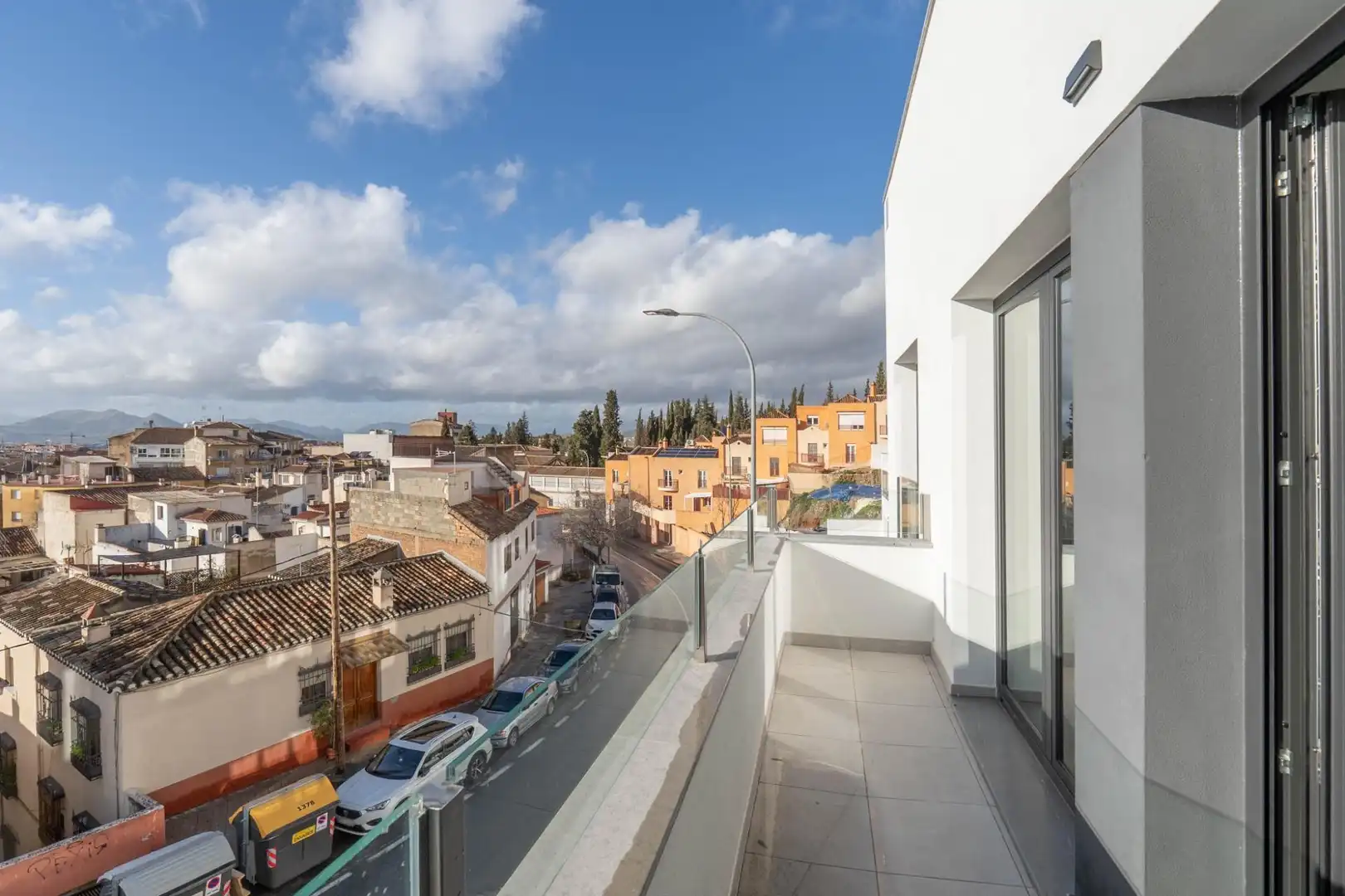 Vista exterior de Dúplex de alquiler en Granada con Aire acondicionado, Calefacción y Terraza
