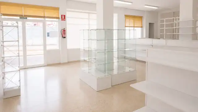 Local comercial en venda a Playa de San Juan, imagen 2