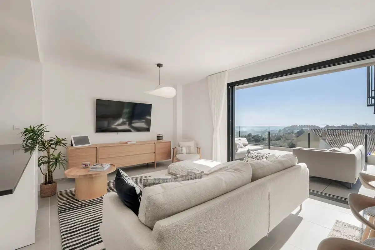 Penthouse with pool for sale in Selwo, imagen 4