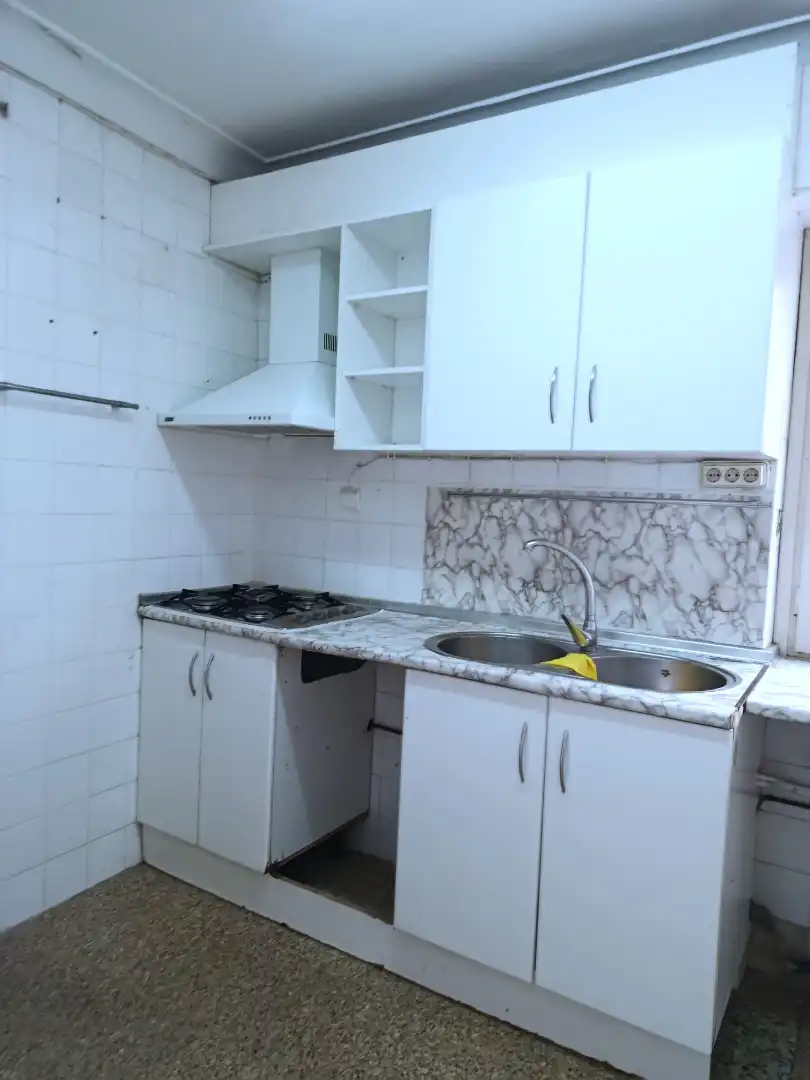 Cocina de Piso en venta en Valencia con Balcón y Alarma