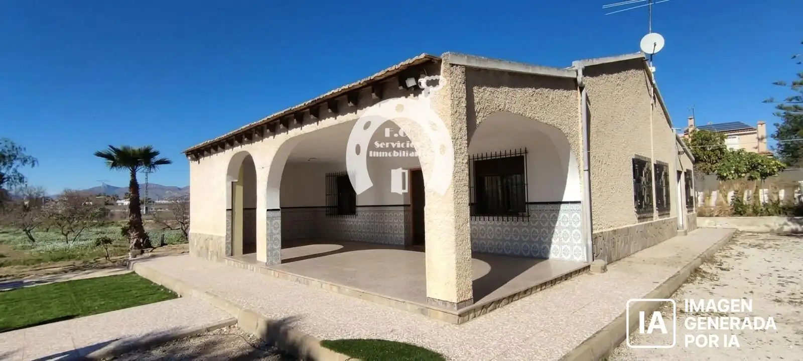 Vista exterior de Casa o xalet en venda en Elche / Elx amb Jardí privat, Terrassa i Traster