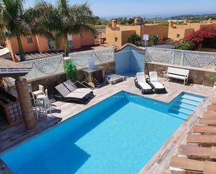 Piscina de Casa o xalet en venda en Vélez-Málaga amb Aire condicionat, Terrassa i Piscina