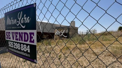 Marín Lara Vende parcela en Cobisa.