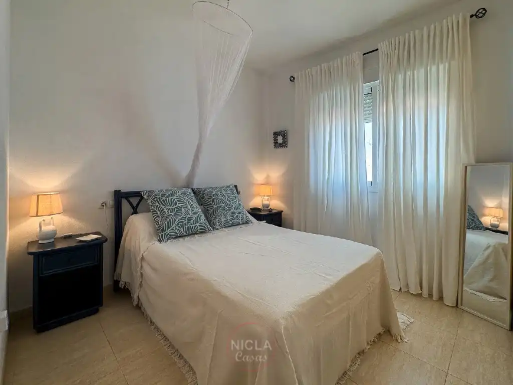 Habitación de Apartamento en venta en Cuevas del Almanzora con Aire acondicionado, Terraza y Amueblado