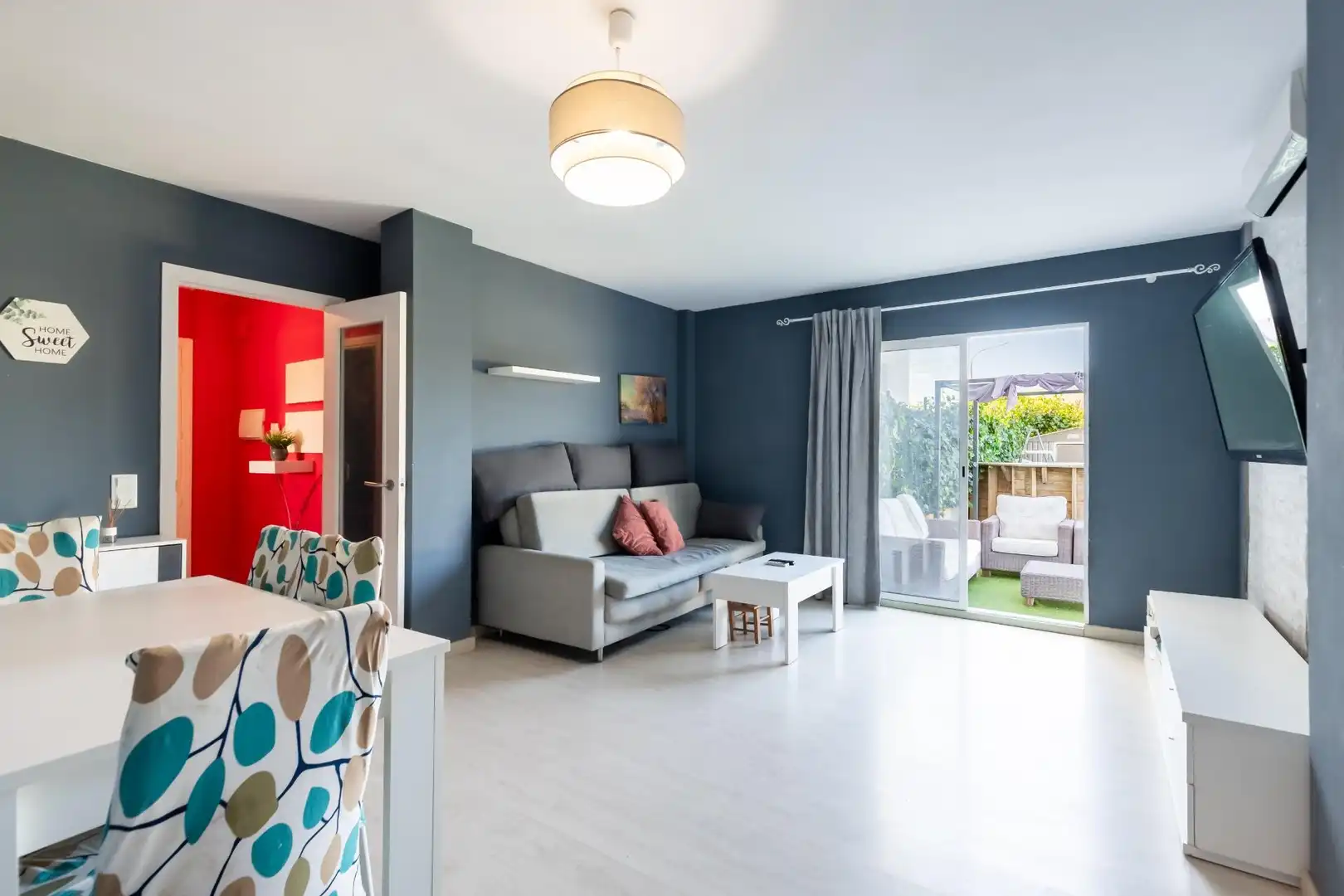 Wohnzimmer von Erdgeschoss zum Verkauf in Alcúdia mit Klimaanlage, Heizung und Privatgarten
