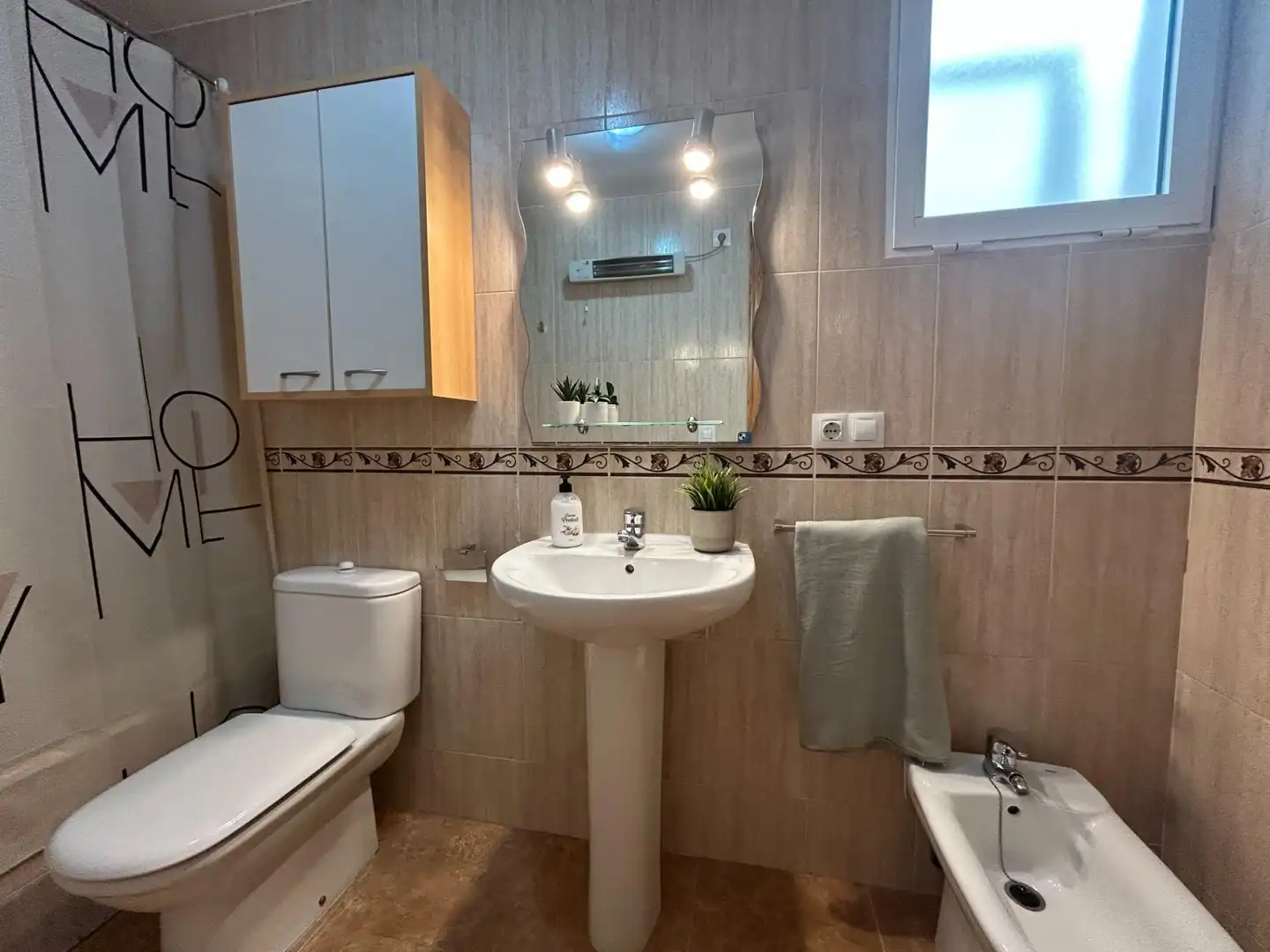 Badezimmer von Wohnung zur Miete in La Vall d'Uixó mit Klimaanlage und Möbliert