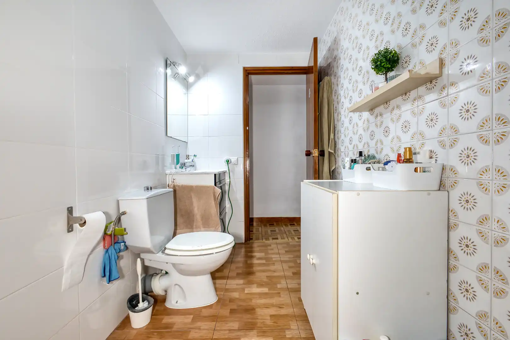 Badezimmer von Wohnung zum Verkauf in Mutxamel mit Parkett, Terrasse und Möbliert