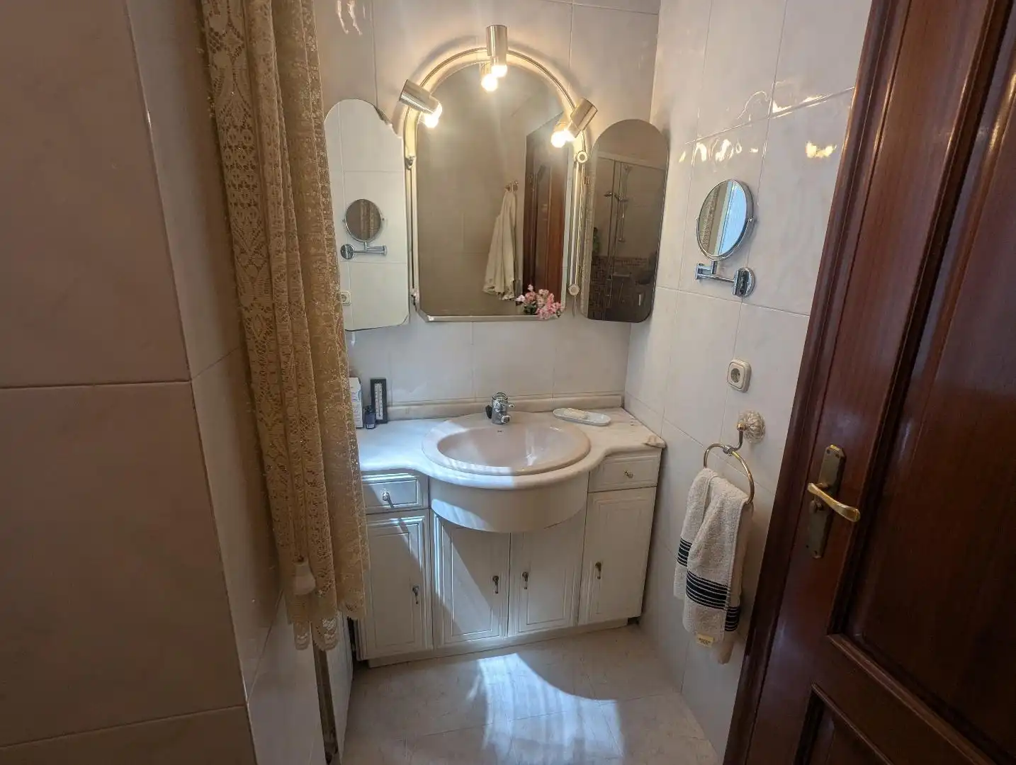 Baño de Piso en venta en Bilbao  con Amueblado