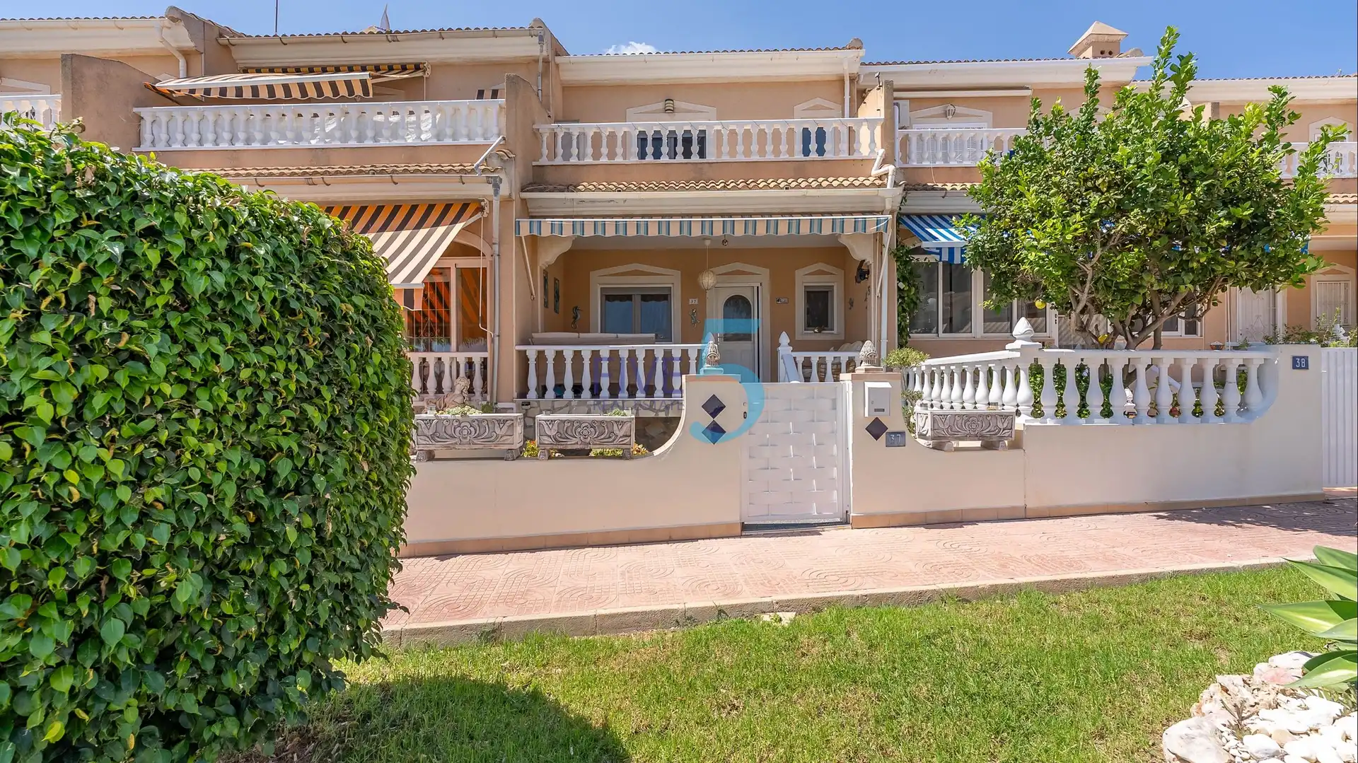Vista exterior de Casa adosada en venta en Rojales con Aire acondicionado, Calefacción y Terraza