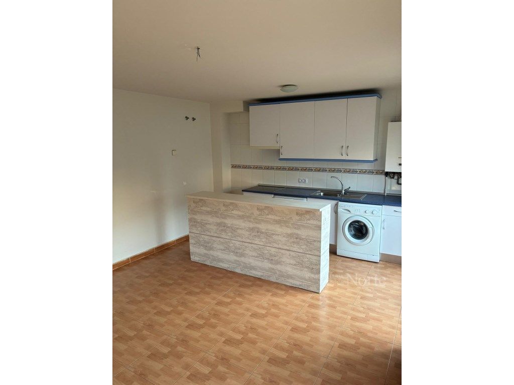 Duplex to rent in N/A, Algete Centro