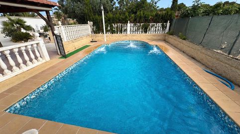 Casa de Ensueño en La Marina con Piscina y Vistas Impresionantes