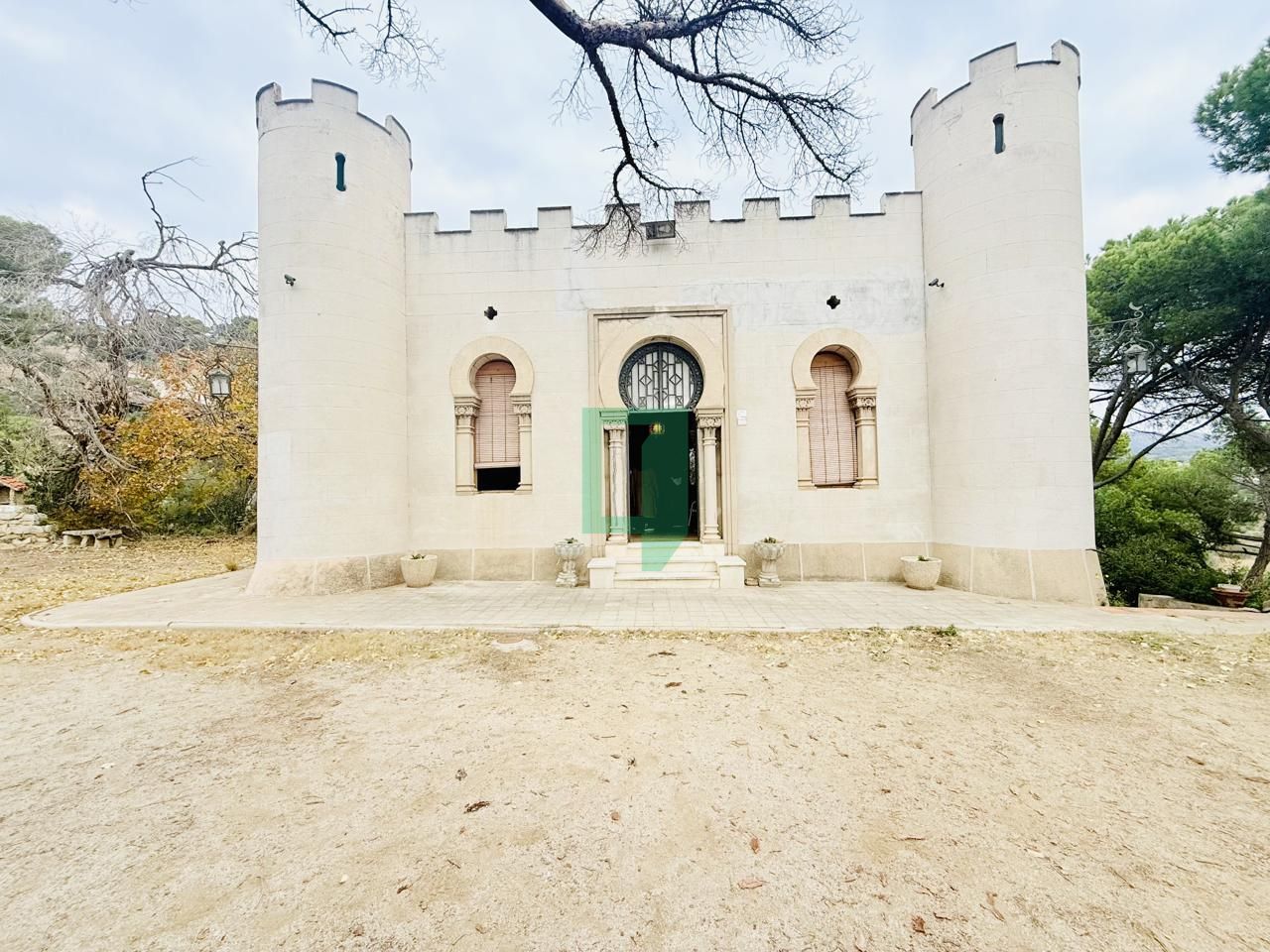 Vista exterior de Finca rústica en venda en Badalona amb Terrassa
