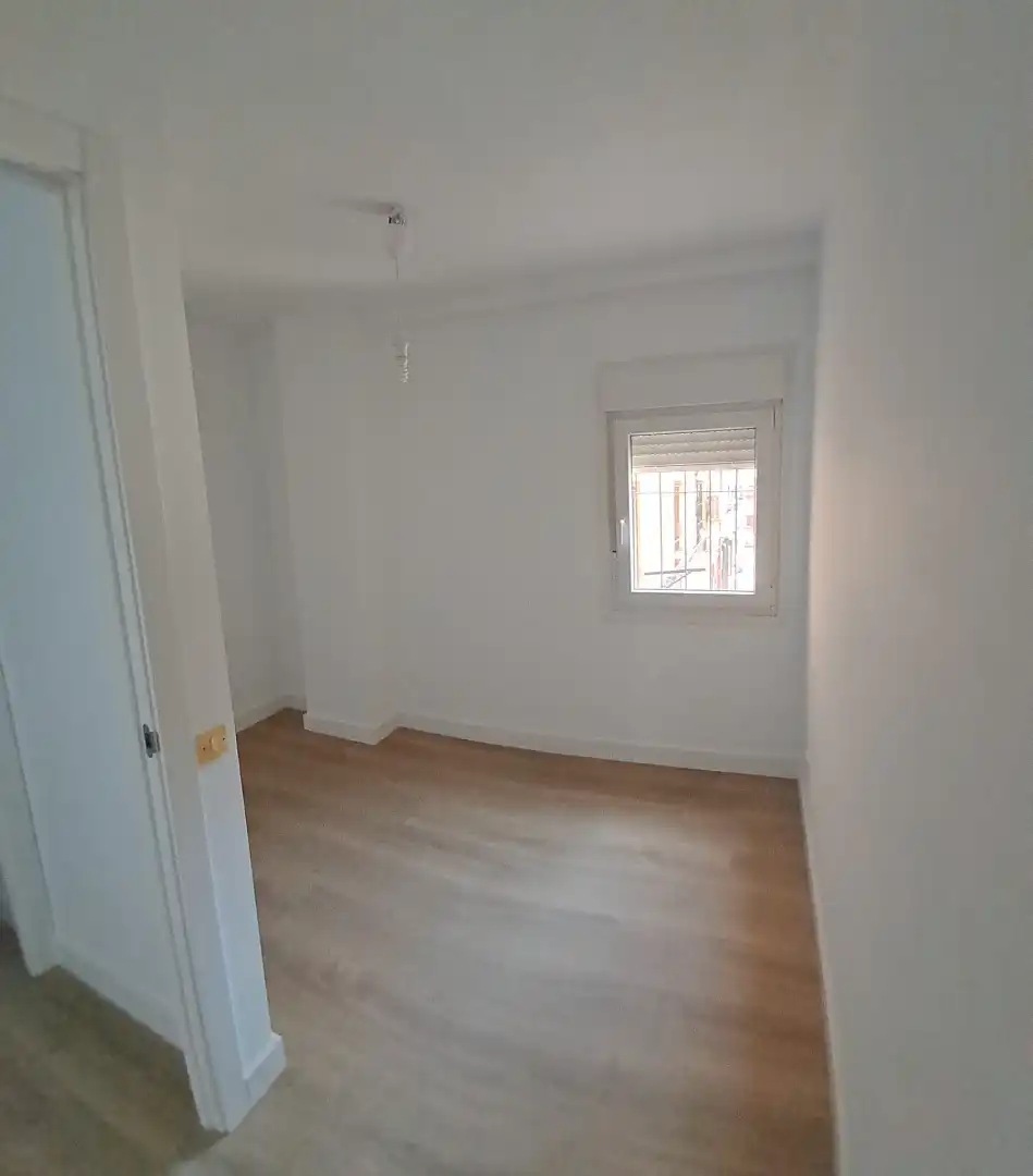 Bedroom of Flat for rent in Castilleja de la Cuesta  with Air Conditioner