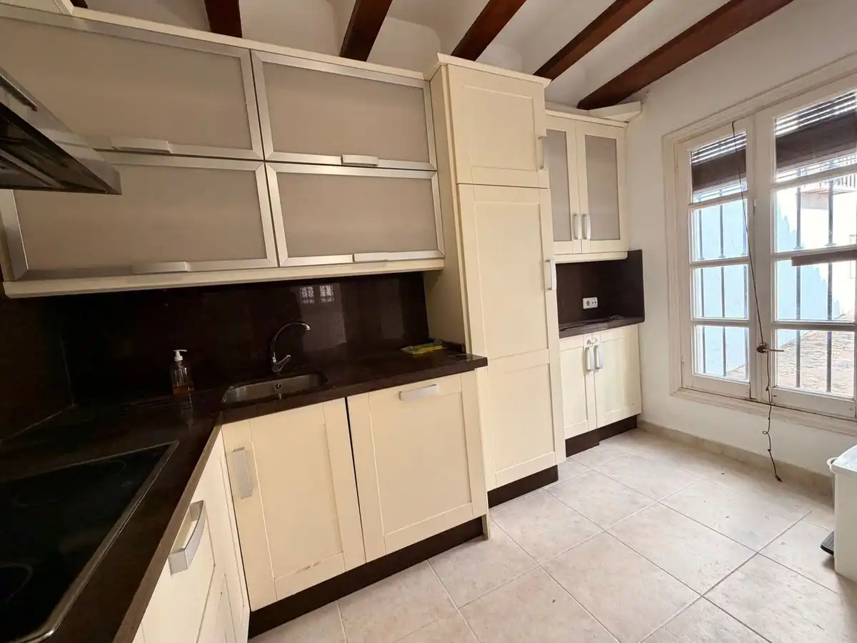 Cocina de Casa adosada en venta en Marbella con Aire acondicionado, Terraza y Alarma