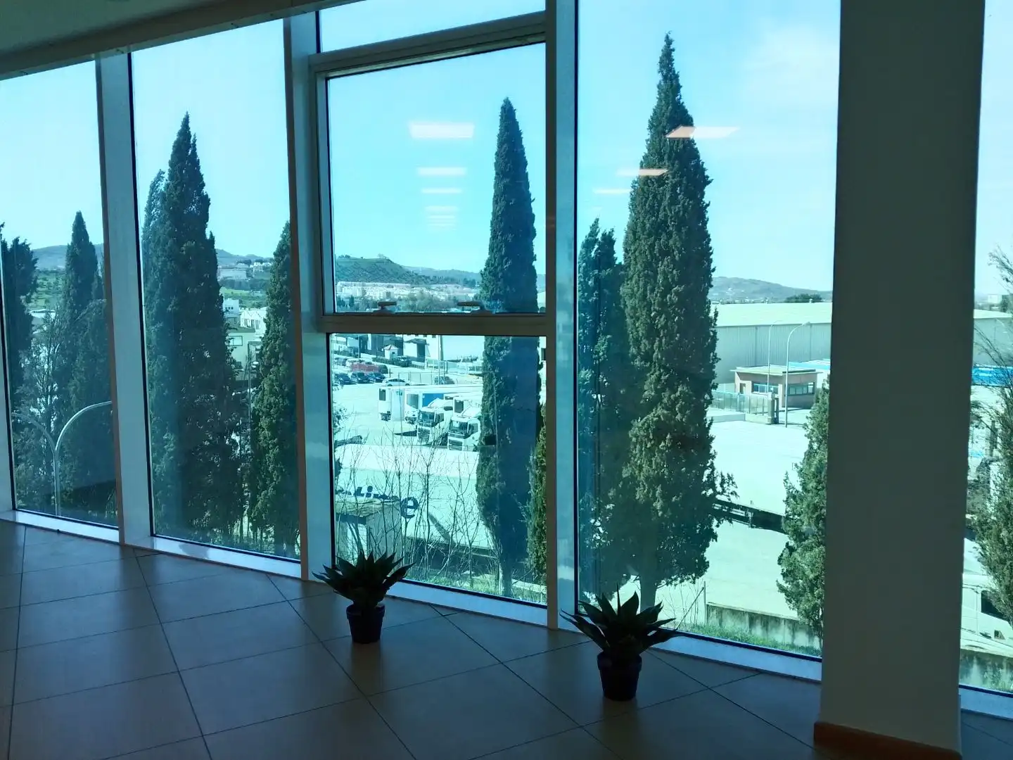 Oficina de lloguer en Antequera amb Aire condicionat, Calefacció i Moblat