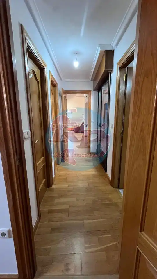 Wohnung zum Verkauf in Astorga mit Klimaanlage, Heizung und Parkett