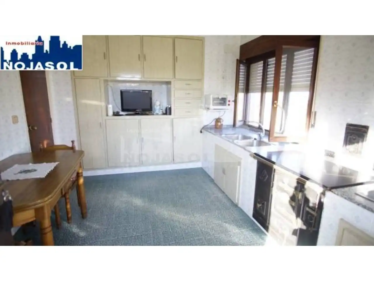 House with garden for sale in Calle Arnuero, imagen 11