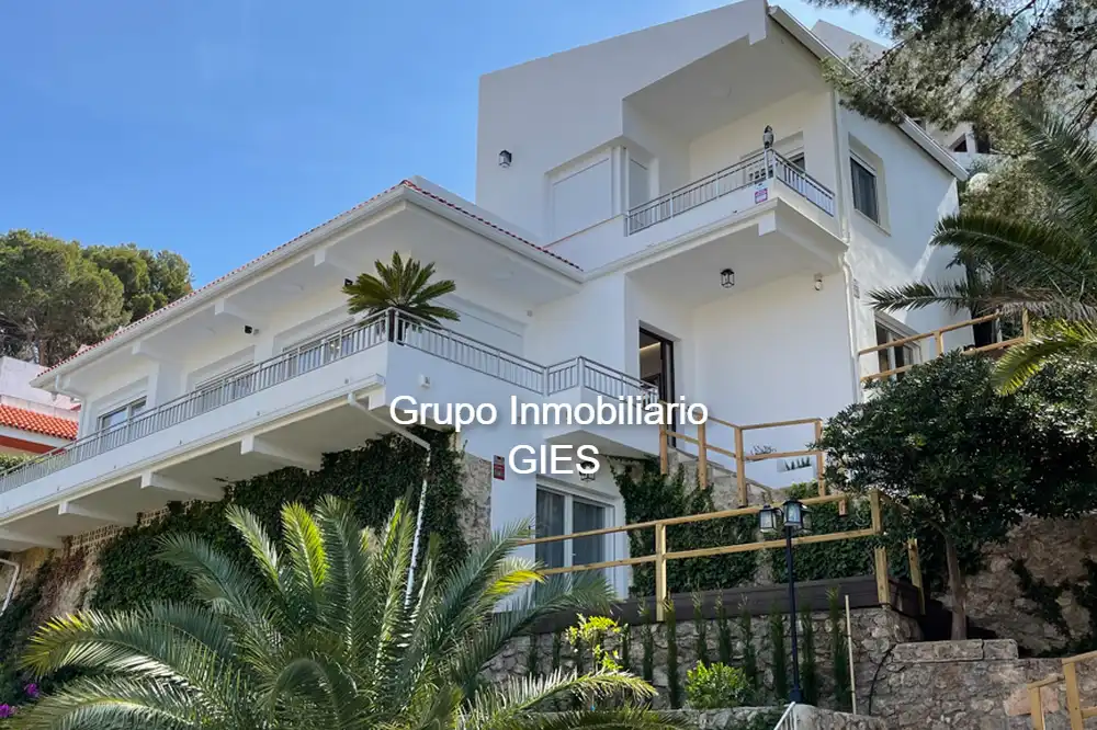 Villa avec piscine à vendre à Carrer Barranc d'en Palomes A 1