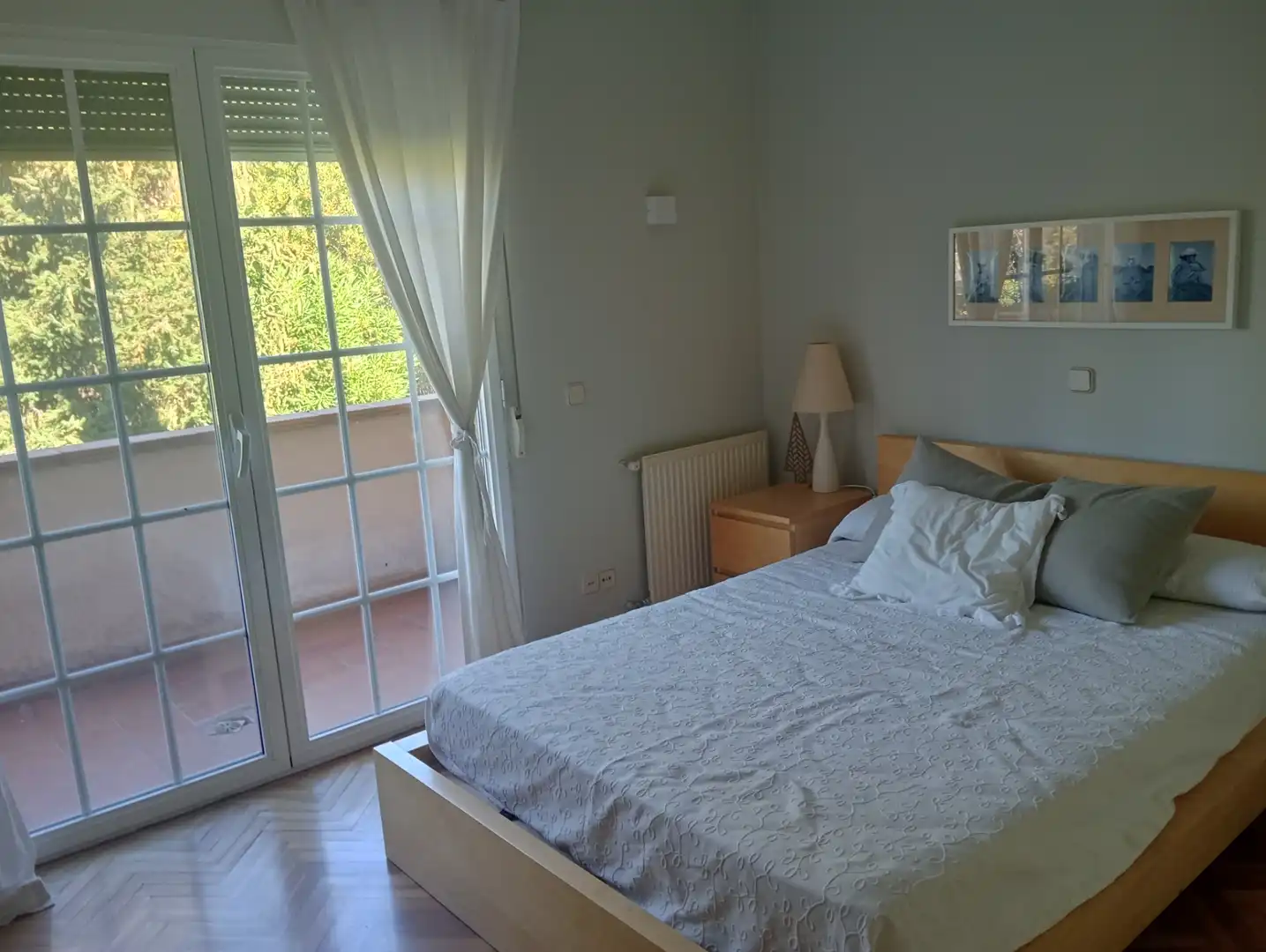 Dormitori de Casa adosada en venda en Torrelodones amb Calefacció, Jardí privat i Parquet