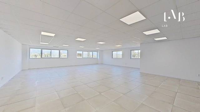 Oficina en Alquiler en  Polígon son Llaut, 37 en Santa María del Camí