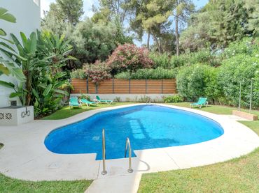 Casa amb piscina en venda a ESCUELAS EL ANGEL-NVA ANG