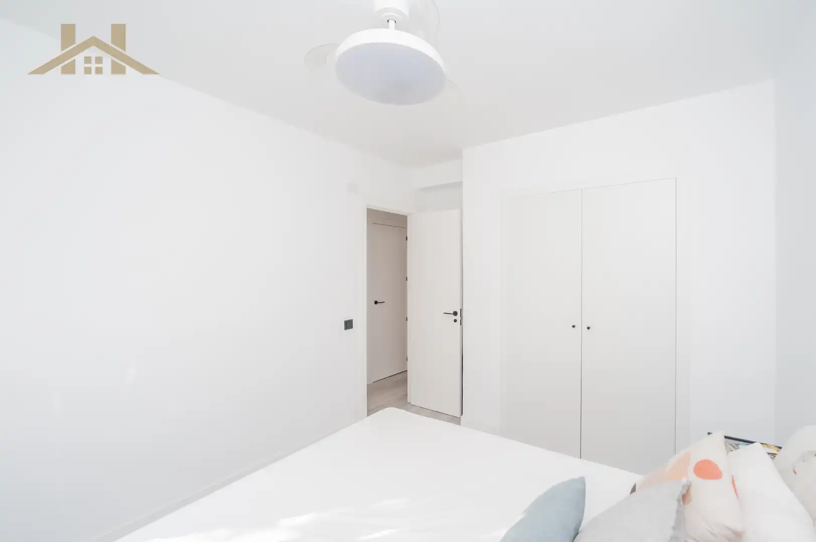Bedroom of Flat for sale in Móstoles  with Air Conditioner and Heating