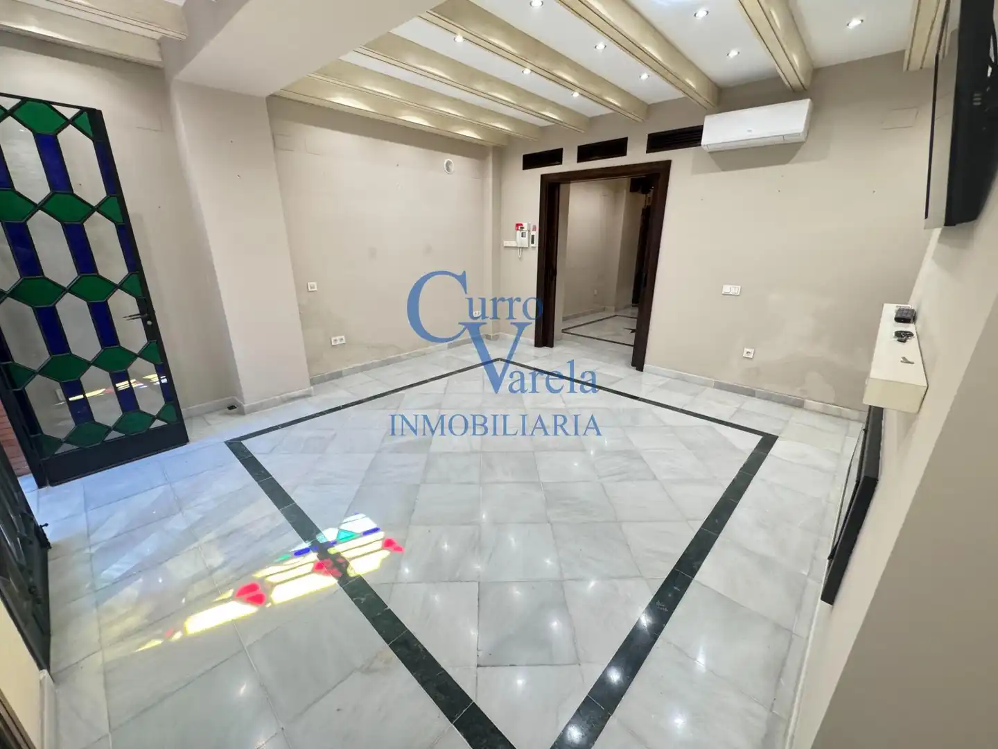 Houses for sale in Dos Hermanas  with Air Conditioner, Heating and Storage room