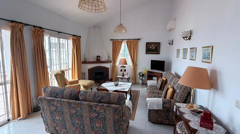 Foto 4 de Casa adosada en venda a Calle Cártama, Nueva Nerja, Málaga