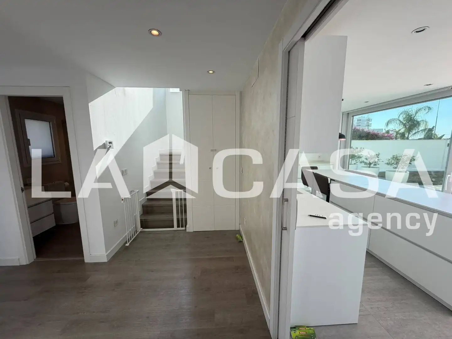 Semi-detached house for sale in Entrenúcleos, imagen 6