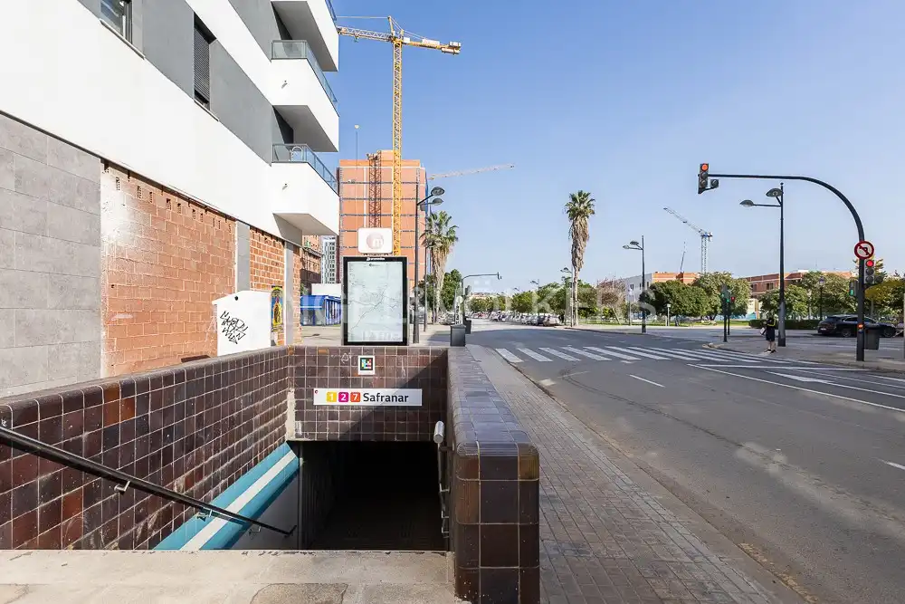 Exterior view of Flat for rent in Valencia  with Air Conditioner, Heating and Parquet flooring