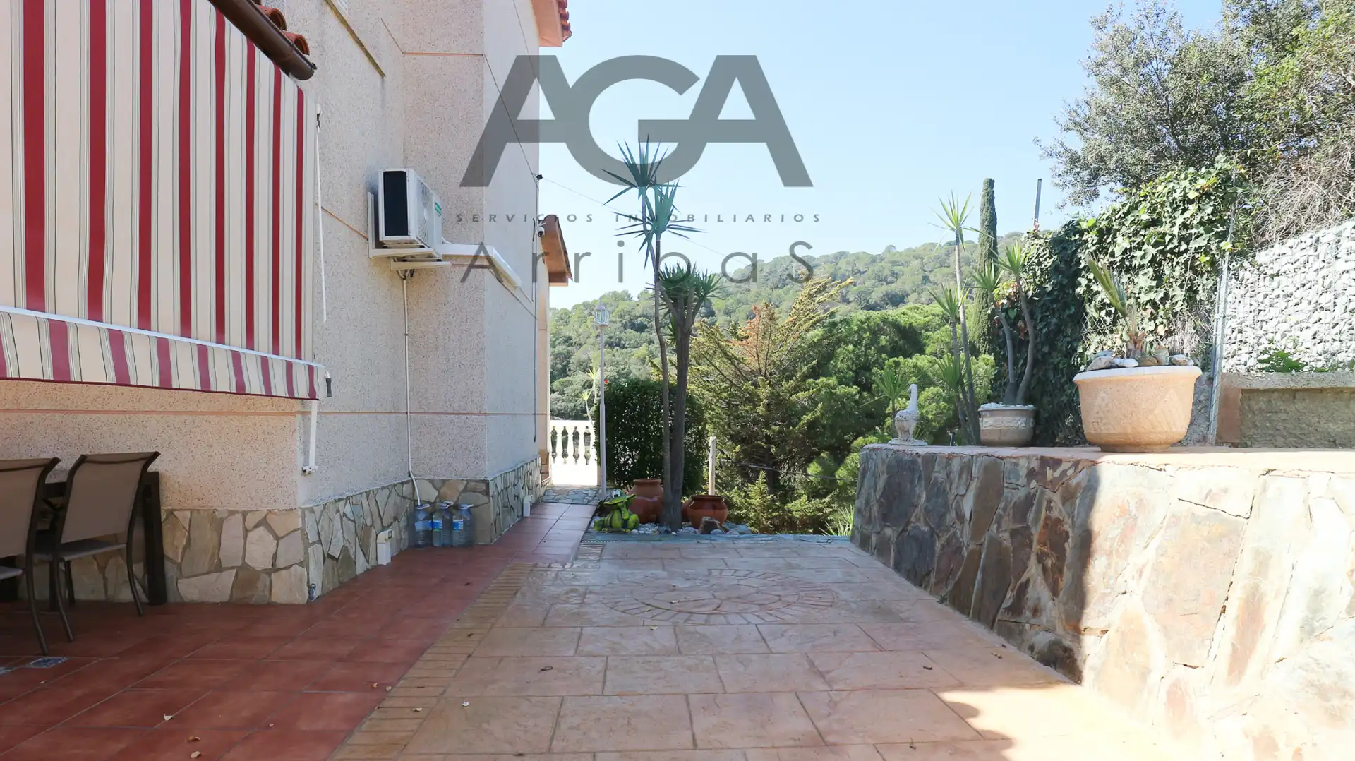 Terrassa de Casa o xalet en venda en Sant Cebrià de Vallalta amb Aire condicionat, Jardí privat i Terrassa